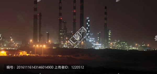 煉油廠的夜晚