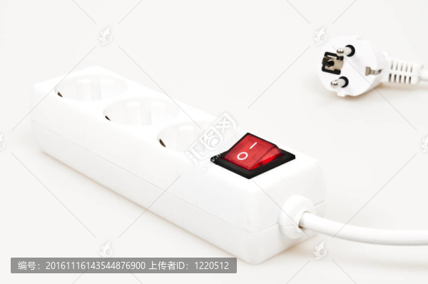 電源