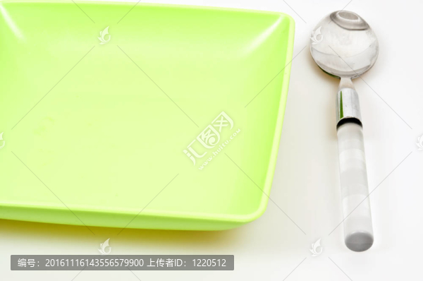 盤子和勺子