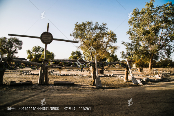 羅布人村沙漠