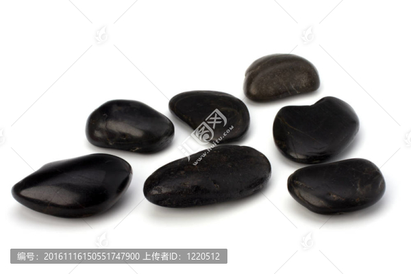 白色背景上的禪石