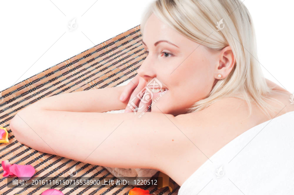 婦女與水療治療