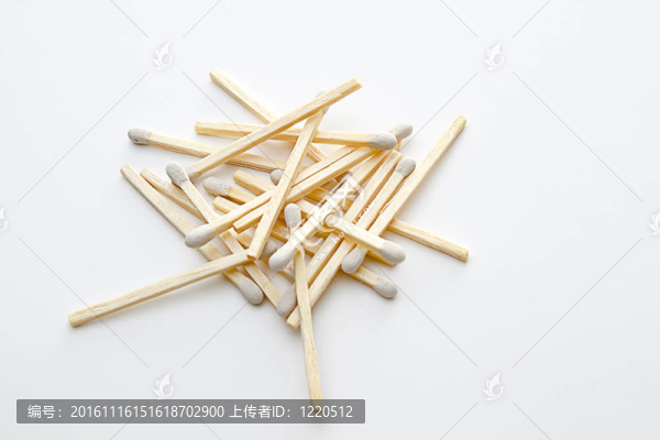 白色尖端匹配堆棧