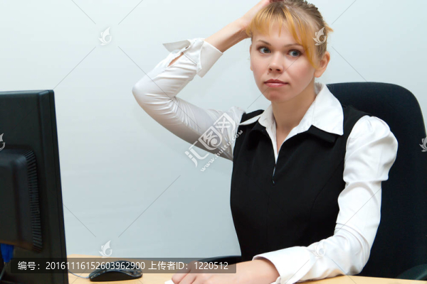 思想的女人