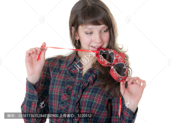 帶有狂歡節(jié)面具的女孩