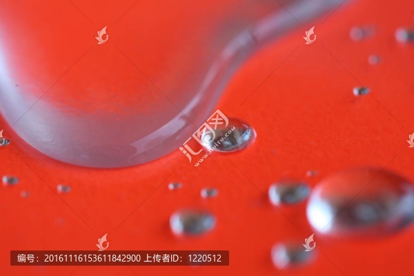 水