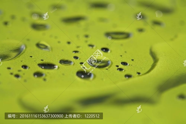 水