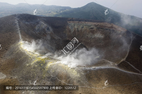埃奧利群島島火山活動(dòng)；