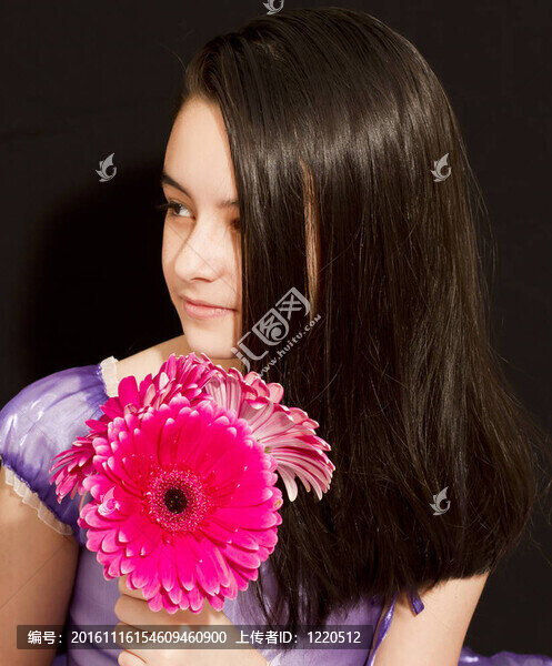可愛的女孩，粉紅色的花朵