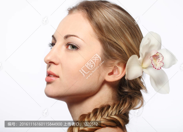 年輕金發(fā)女孩的畫像