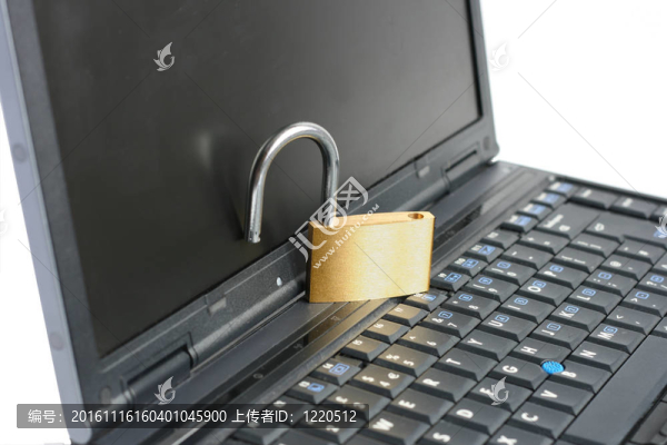 解鎖打開掛鎖的筆記本電腦