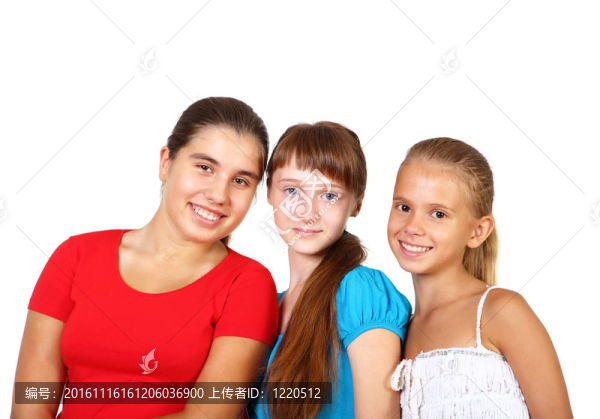 三個十幾歲的女孩在一起