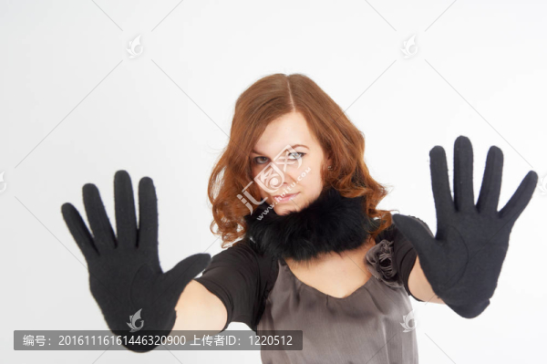 漂亮女人顯示停止手勢