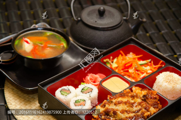 粟實的午餐