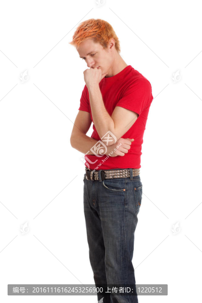 穿紅襯衫的年輕人