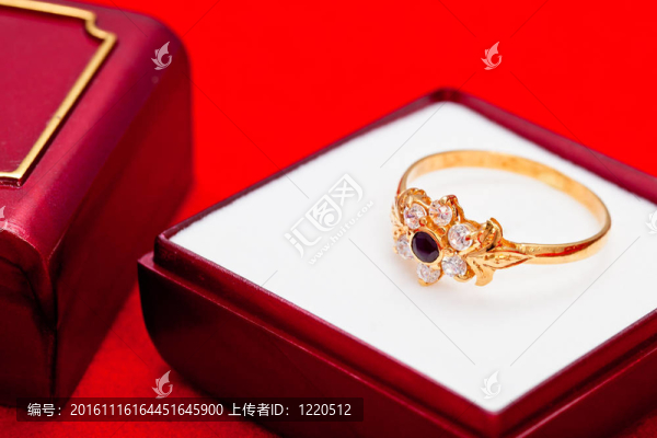 金戒指，鑲嵌白色和藍(lán)色氧化鋯