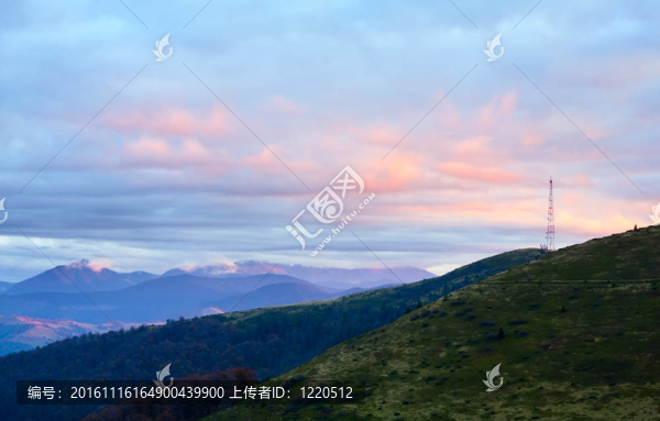 秋晚高原景觀