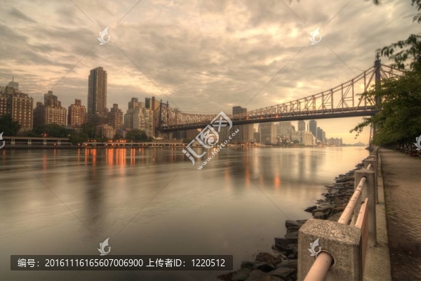 東河