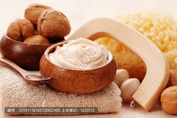 核桃身體磨砂膏