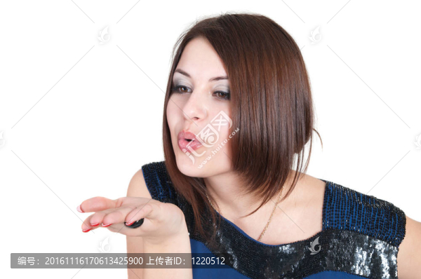 年輕漂亮的女人吻到SMB