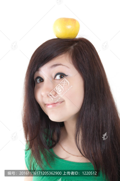 美麗女人與蘋(píng)果頭
