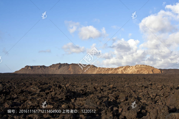 火山景觀的滅絕的火山下-匯圖網(wǎng) www.fosd68.com 火山景觀的滅絕的火山下
