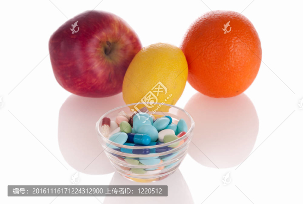 維生素藥物概念