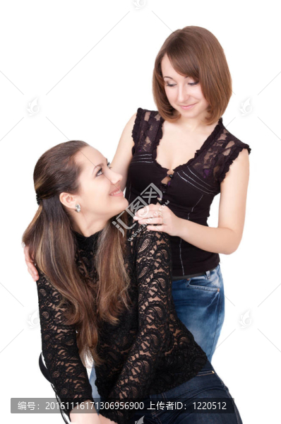 兩個女孩