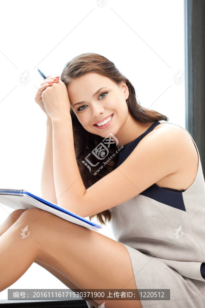 幸福的女人用大記事本