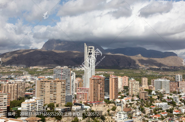 貝尼多姆高層建筑；西班牙