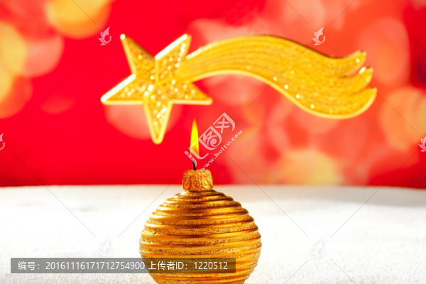 圣誕節(jié)金色的蠟燭和伯利恒之星