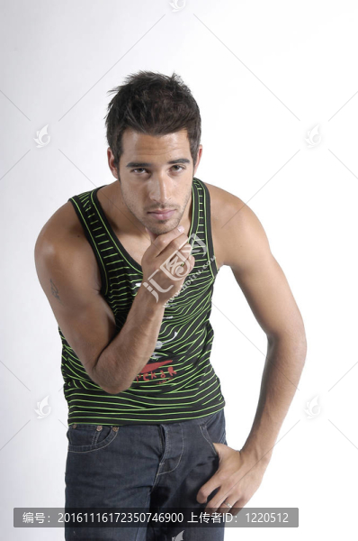 年輕有魅力的男人