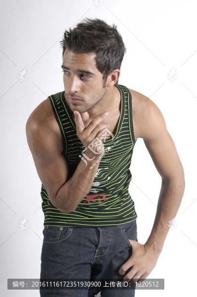 年輕有魅力的男人