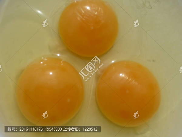 三個雞蛋