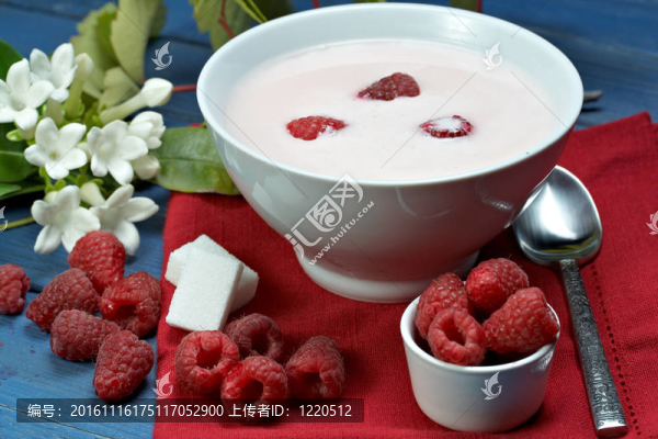 樹(shù)莓酸奶