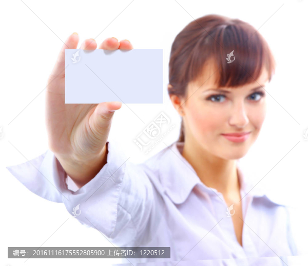 一個(gè)漂亮的女商人拿著一個(gè)白色卡的肖像-匯圖網(wǎng) www.fosd68.com 一個(gè)漂亮的女商人拿著一個(gè)白色卡的肖像
