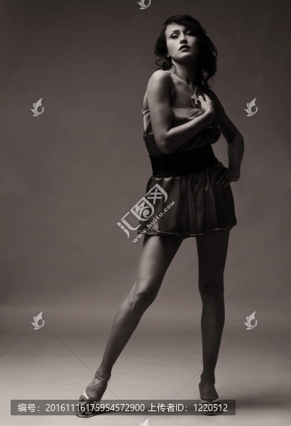 漂亮的黑發(fā)冒充-匯圖網(wǎng) www.fosd68.com 漂亮的黑發(fā)冒充