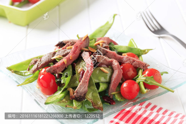 烤牛肉和蔬菜
