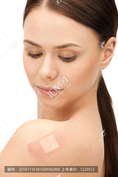 美麗的女人用石膏