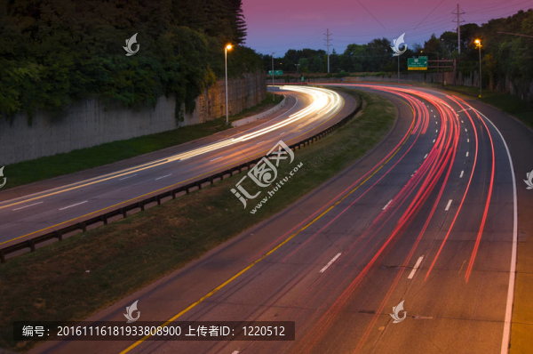 公路在黃昏