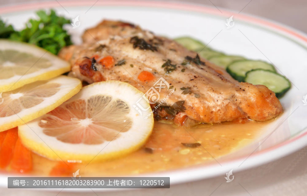 魚和沙拉