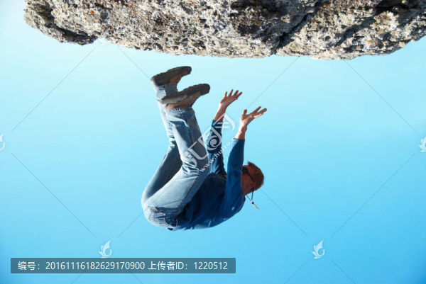 跌倒的人