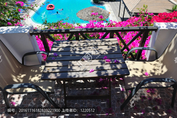 浪漫陽臺與花池觀