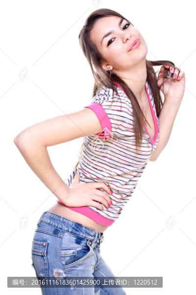 戴著眼鏡的粉紅色襯衫的女人