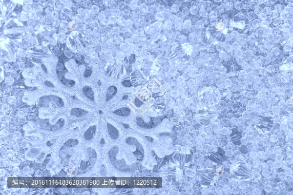 藍(lán)色珠子上的雪花