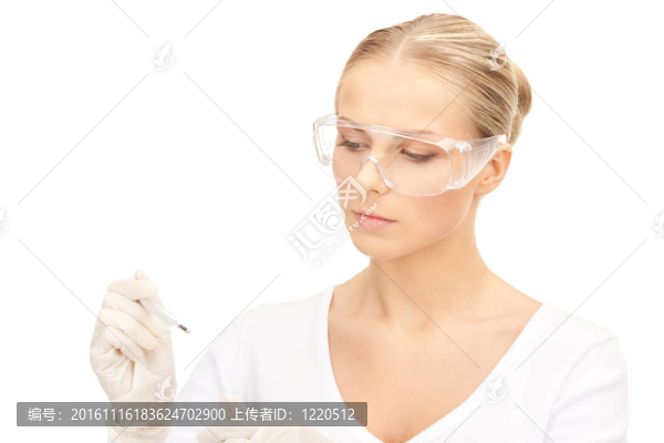 帶溫度計的迷人女醫(yī)生