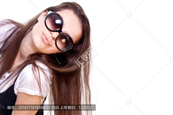 美麗的女人在一套西裝