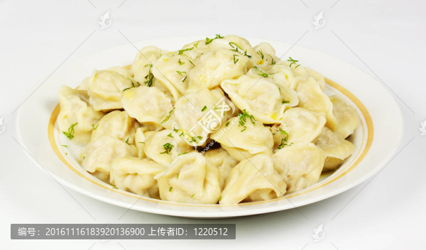 與傳統(tǒng)的俄羅斯菜碗-,pelmeni