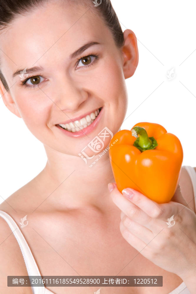 女性與胡椒