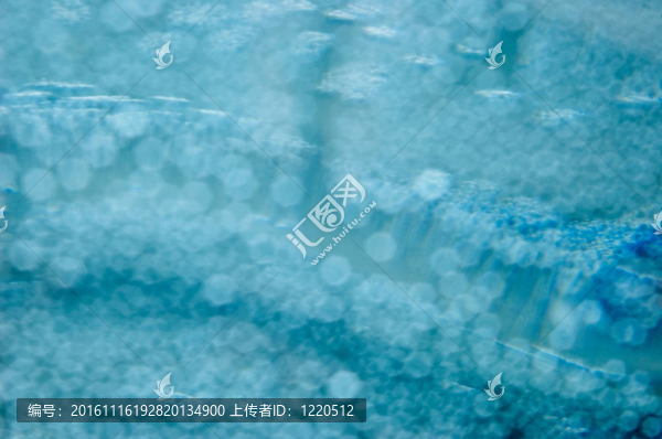 摘要。水下模糊。